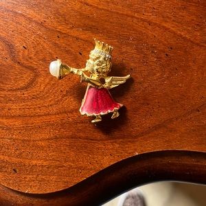 Angel jewelry pin